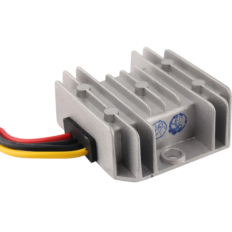 非絶縁防水12V / 24VDCから5VDC10ADC-DCコンバーター